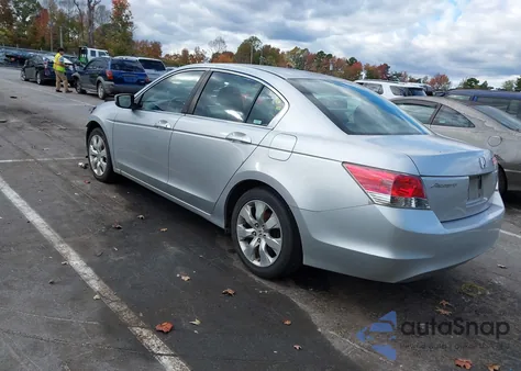 2008 Honda Accord 2.4 Ex z USA, uszkodzony, nr VIN 1HGCP26718A133706